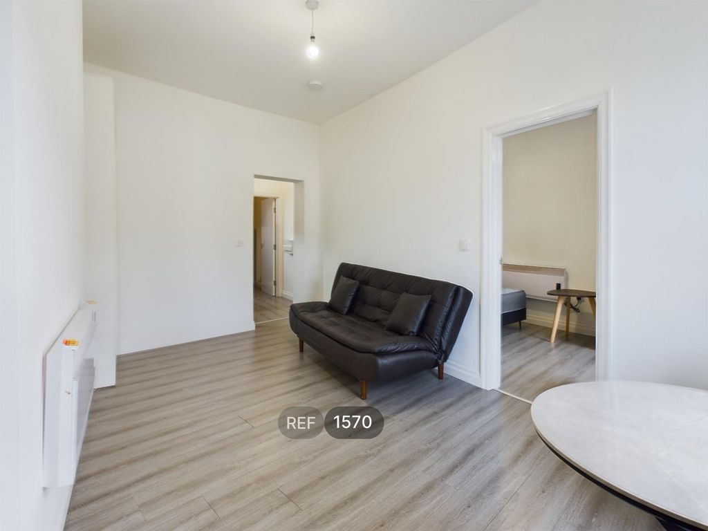 Property photo 3 of 14 Living Room