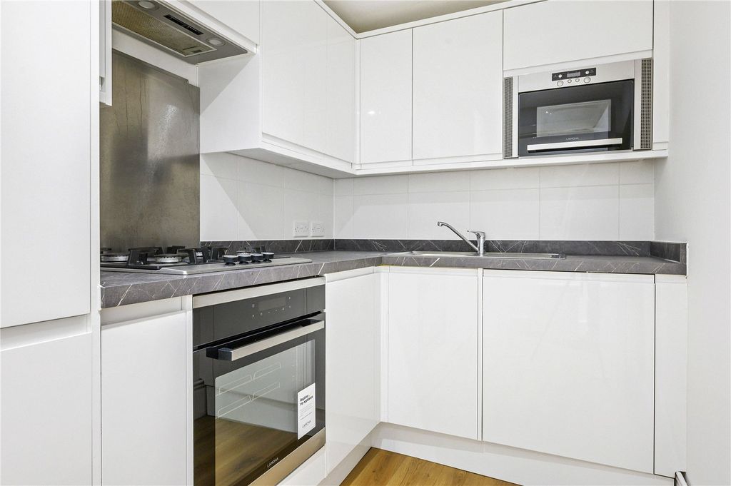 Property photo 2 of 16 Kitchen