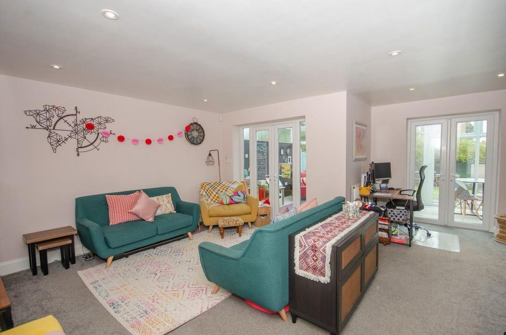 Property photo 2 of 22 Living Room.Jpg