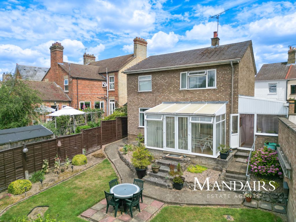 Property photo 3 of 31