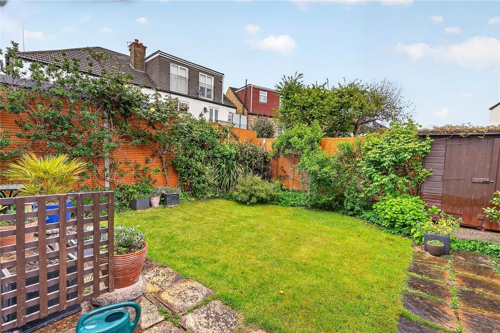 Property photo 2 of 9 Picture No. 39