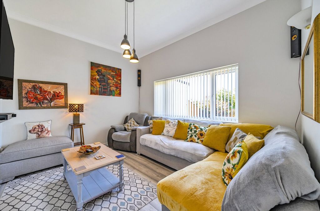 Property photo 3 of 21 1125141 (2).Jpg