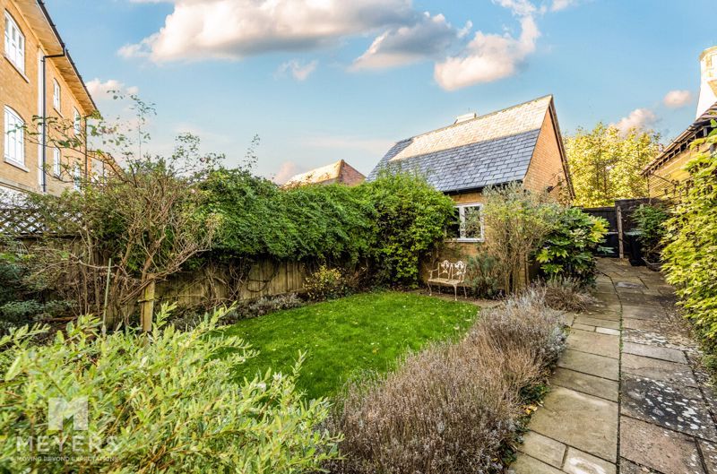 Property photo 1 of 13 Photo 21