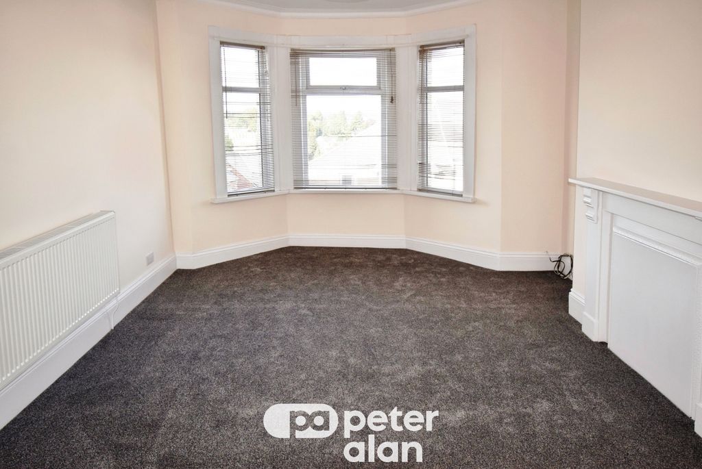 Property photo 2 of 9 Image