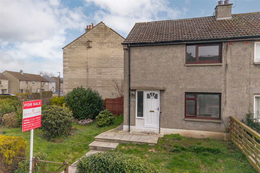 Property photo 1 of 14 23 Balunie Place Dundee-11.Jpg