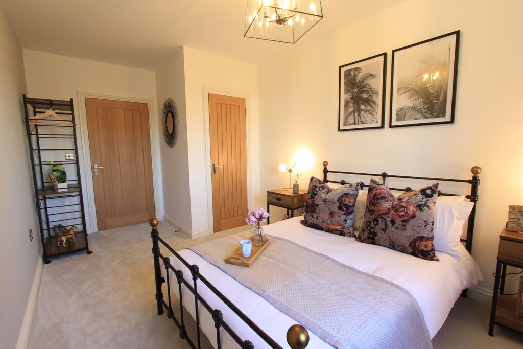 Additional image 7 of 2 bed flat to rentFlat, Cabot Mews, Braemar Avenue, Bristol BS7