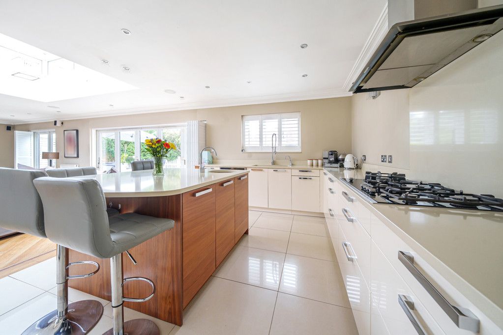 Property photo 3 of 30 Kitchen Area