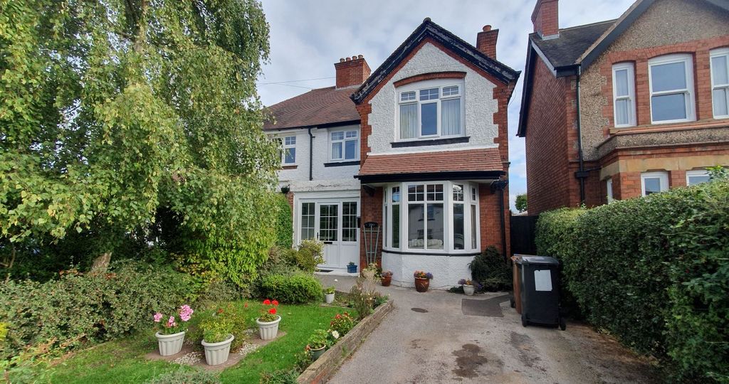 Property photo 1 of 29