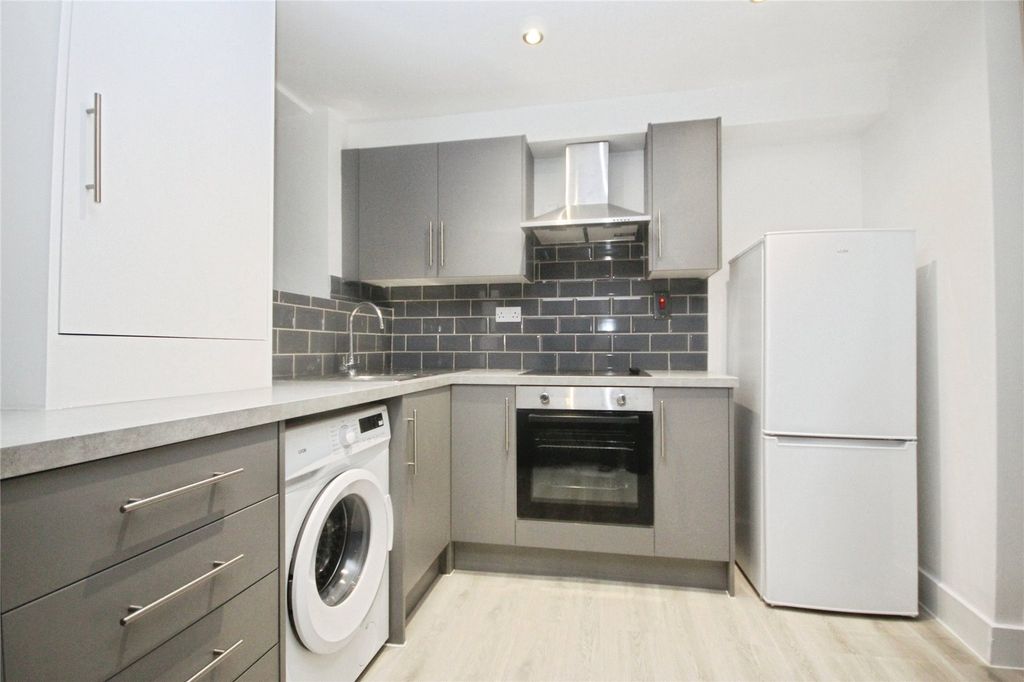 Property photo 1 of 10 Picture No. 28