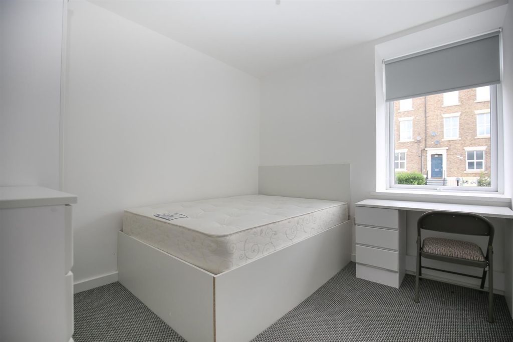 Property photo 2 of 15 Img_8416.Jpg