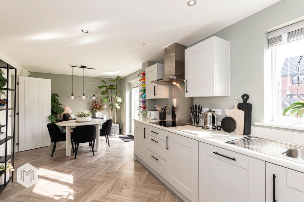 Property photo 3 of 36 Picture No. 18