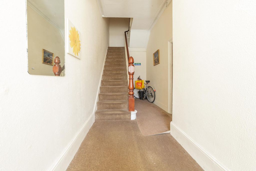 Property photo 3 of 26 Waverlyhall-1.Jpg