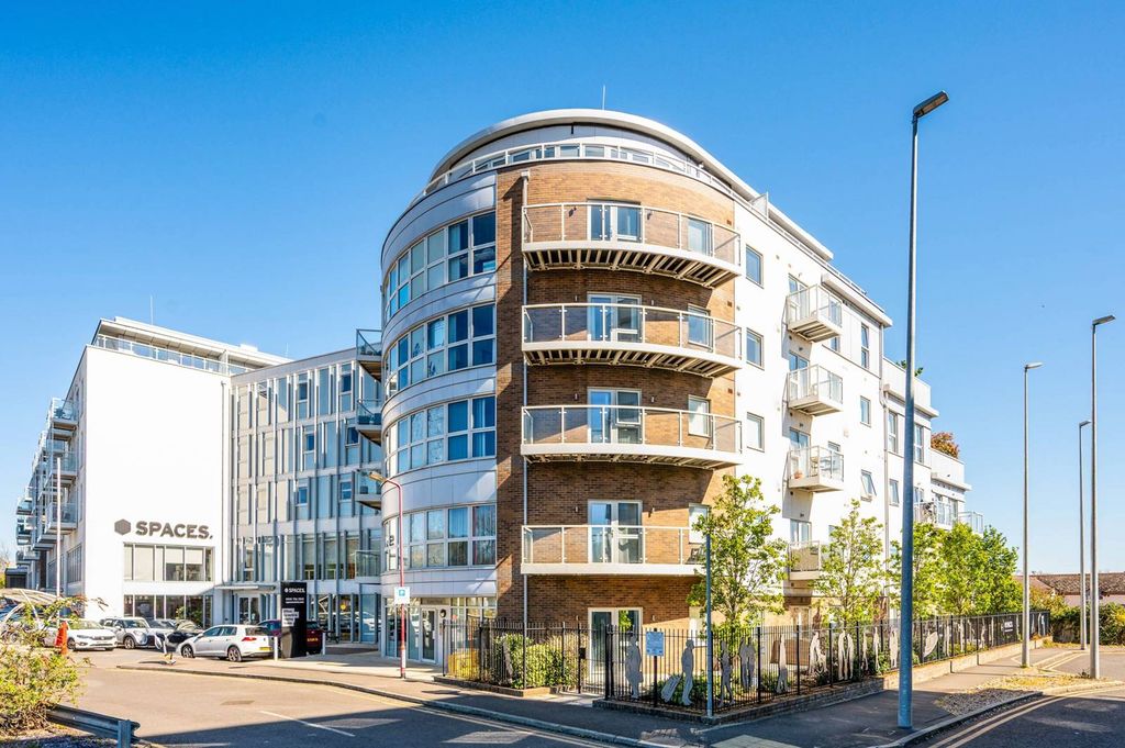 Property photo 2 of 10