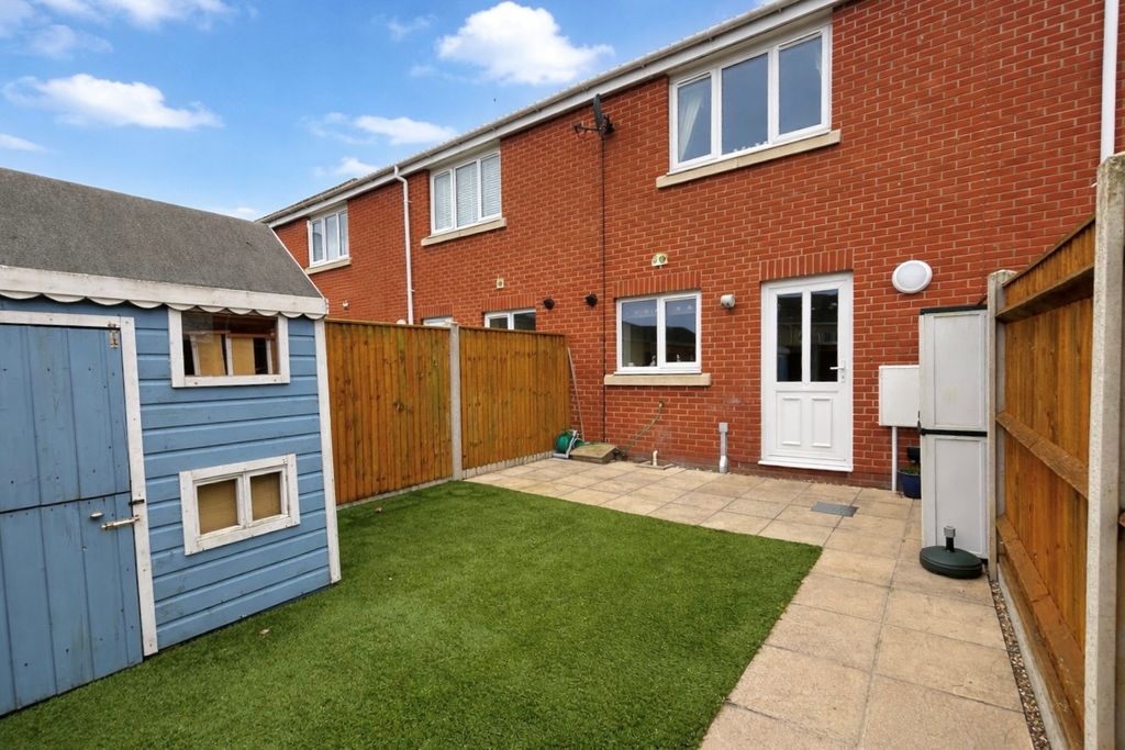 Property photo 2 of 10