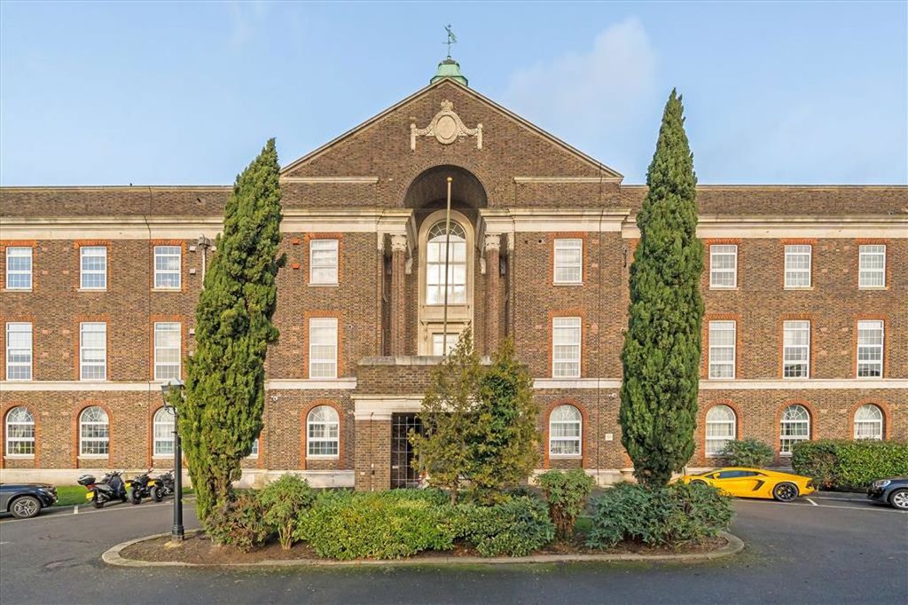 Property photo 1 of 4