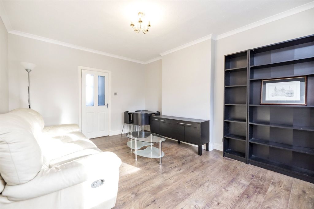 Property photo 2 of 17 Photo 2