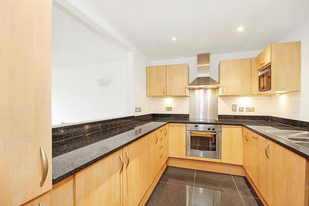 Property photo 2 of 4