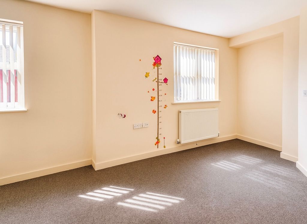 Property photo 3 of 6