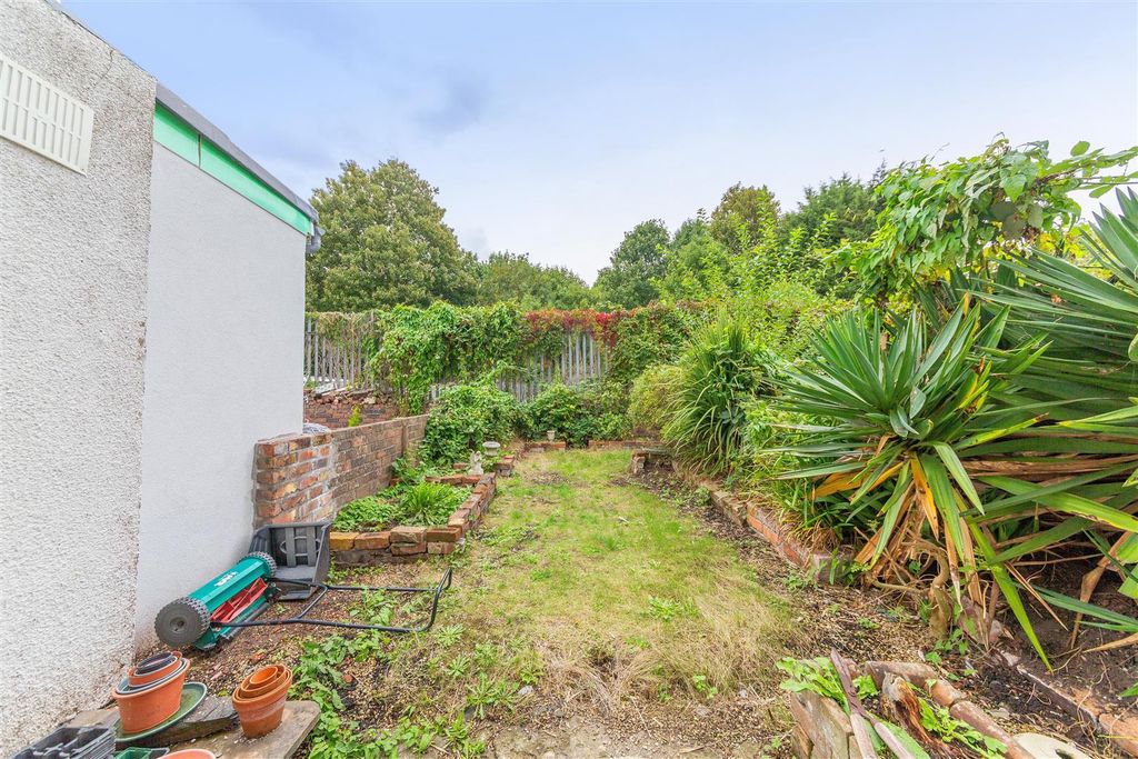 Property photo 3 of 9 3 - Terraced House For Auction, St Werbughs.Jpg