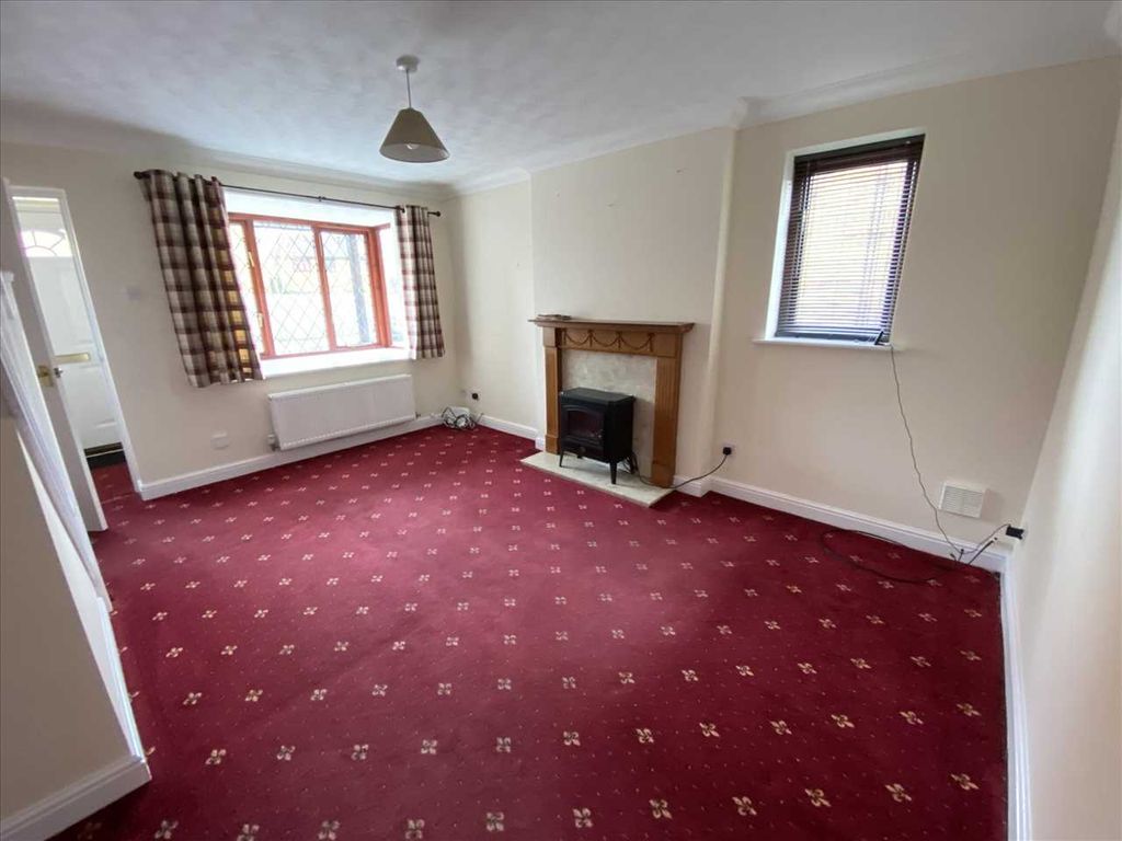 Property photo 2 of 9 Lounge