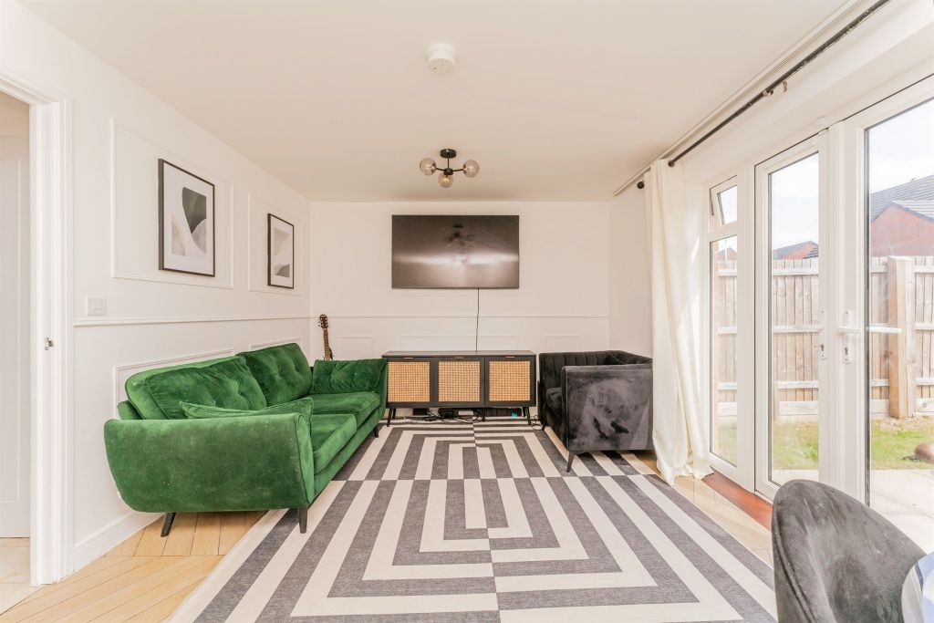 Property photo 3 of 17