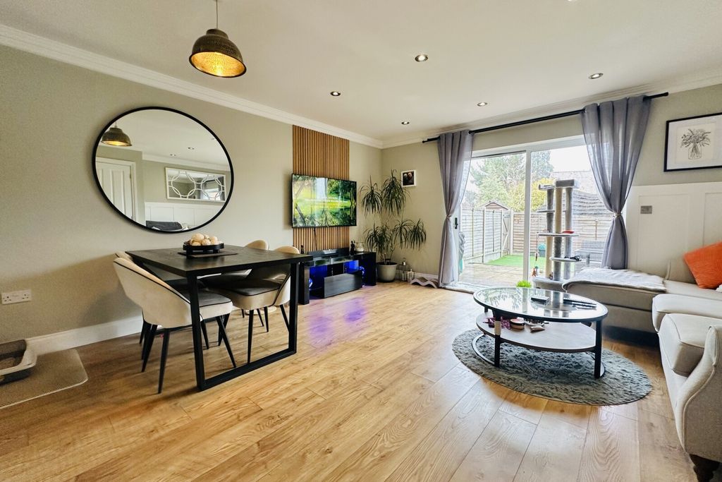 Property photo 3 of 14 Picture No. 25