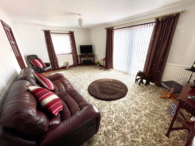 Property photo 2 of 17 Photo 11