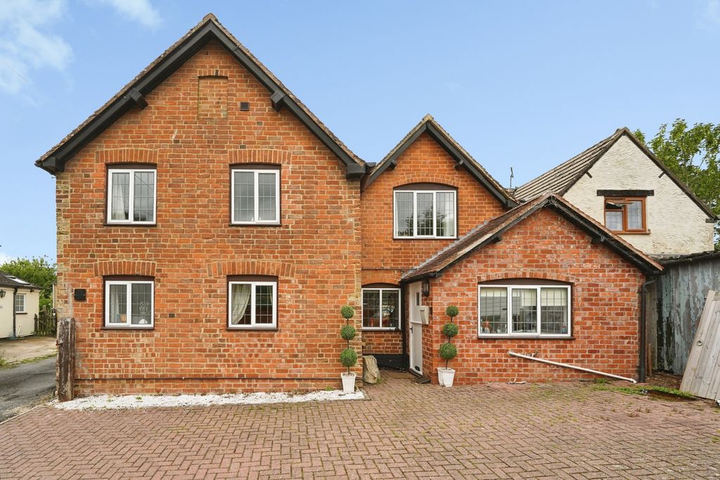 Property photo 1 of 18 Pbox-Img.Jpg