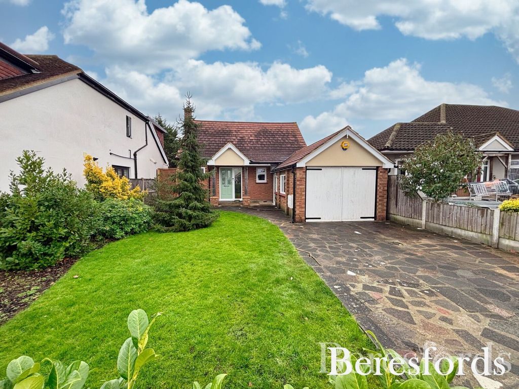 Property photo 1 of 14 Front