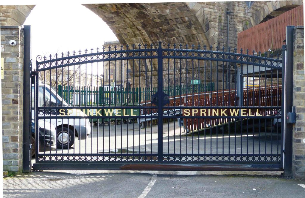 Property photo 2 of 11 Photo