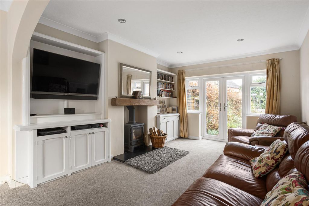 Property photo 3 of 27 29_Bridge_Road_40.Jpg