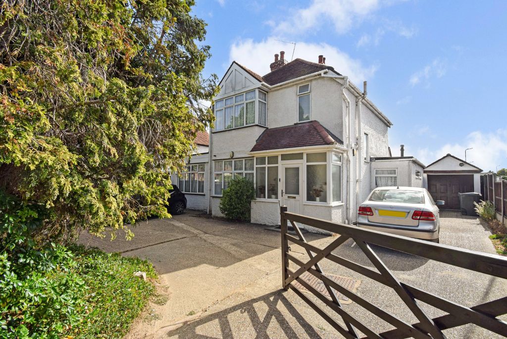 Property photo 1 of 20 External