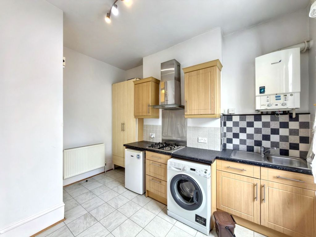 Property photo 3 of 8