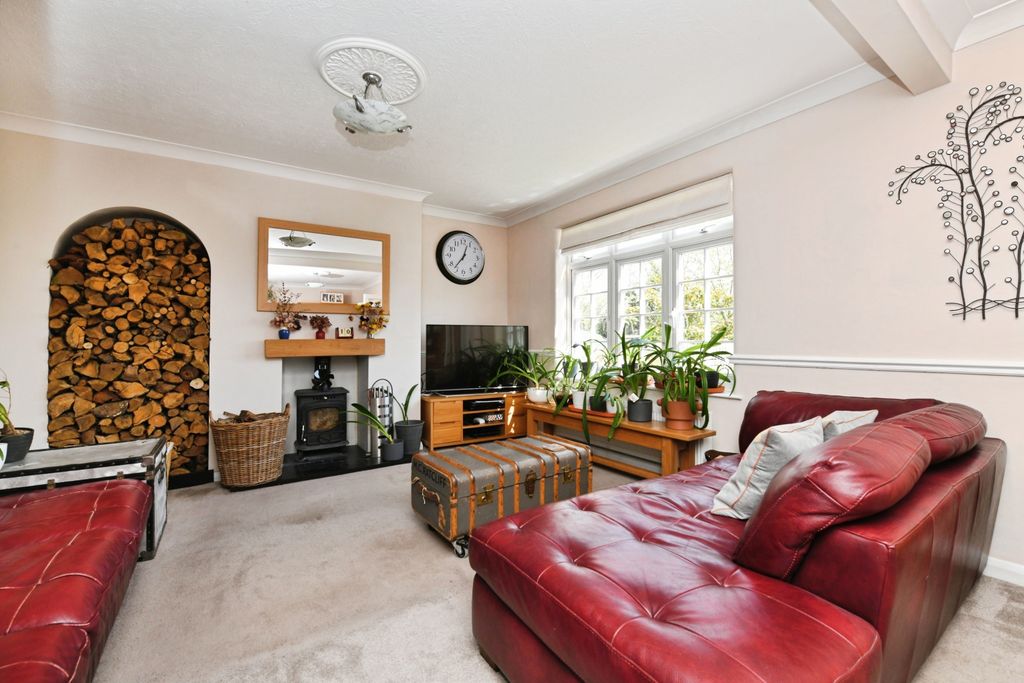 Property photo 2 of 22