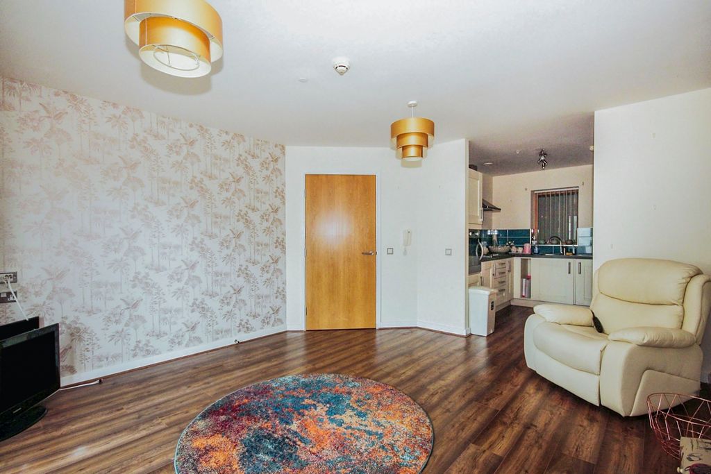 Property photo 3 of 7