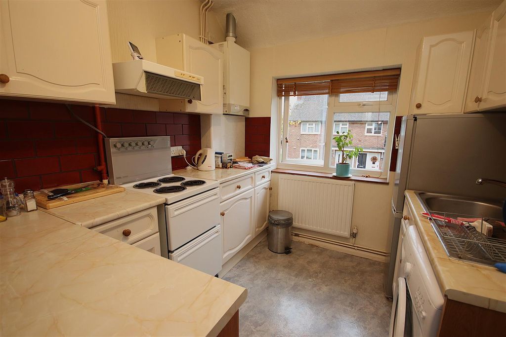 Property photo 2 of 8 Img_4914.Jpg