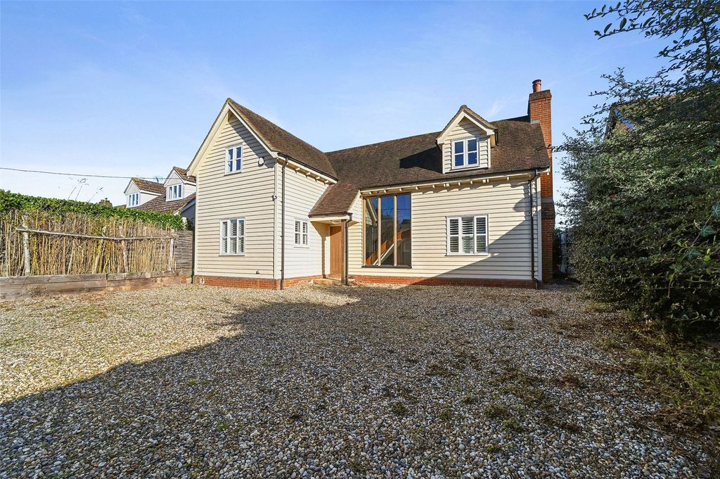 Property photo 1 of 37 Picture No. 22