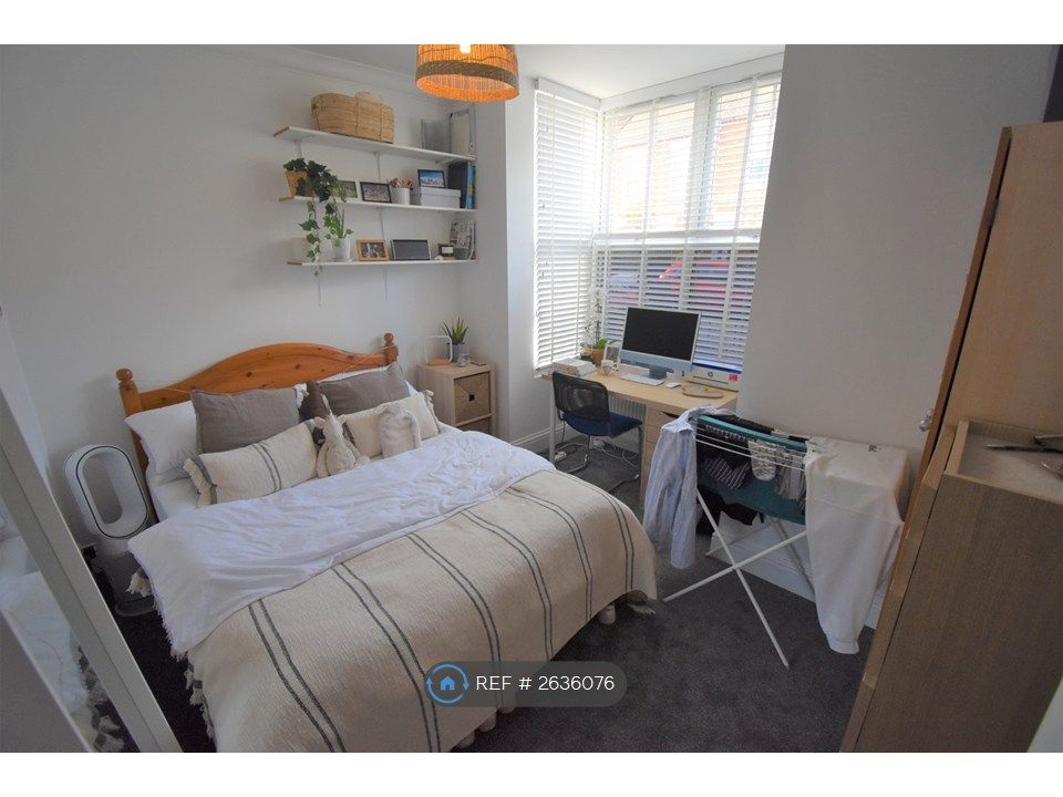 Property photo 3 of 11