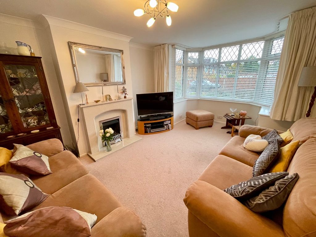 Property photo 3 of 16 4586623