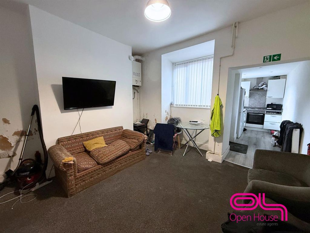 Property photo 1 of 7 Untitled Design - 2026-03-03T214208.087.Png