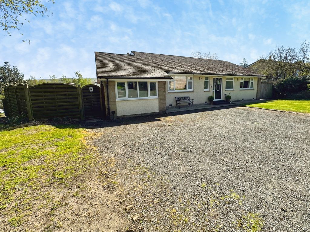 Property photo 1 of 33 Photo 6