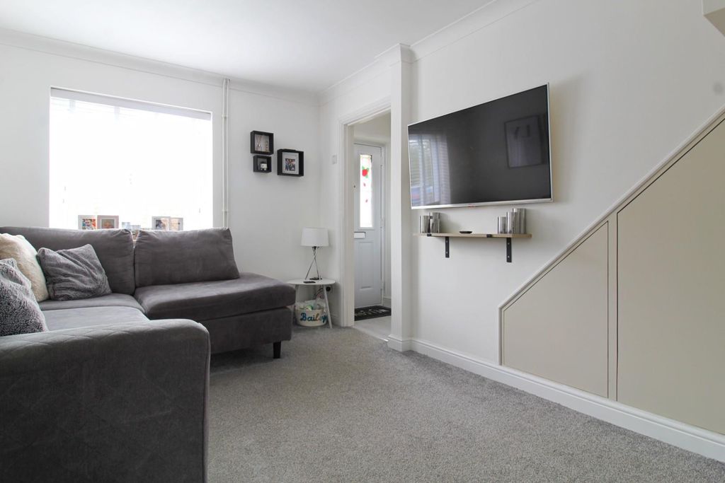 Property photo 3 of 12 Img_2218_Inpixio.Jpg