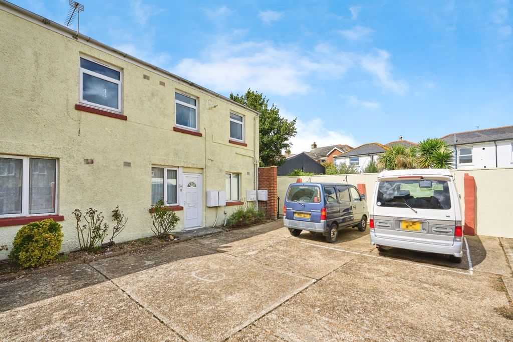 Property photo 1 of 16 Photo