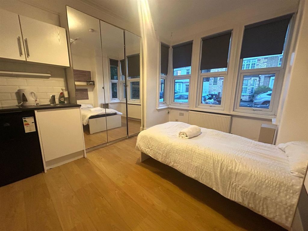 Property photo 3 of 5 Flat 1 7 Elm View.Jpg