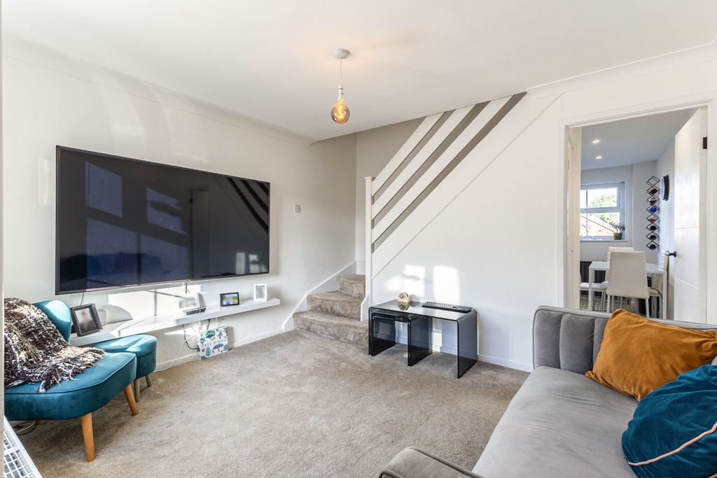 Property photo 3 of 14 Living Room