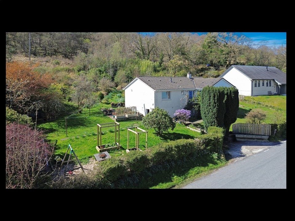 Property photo 2 of 43
