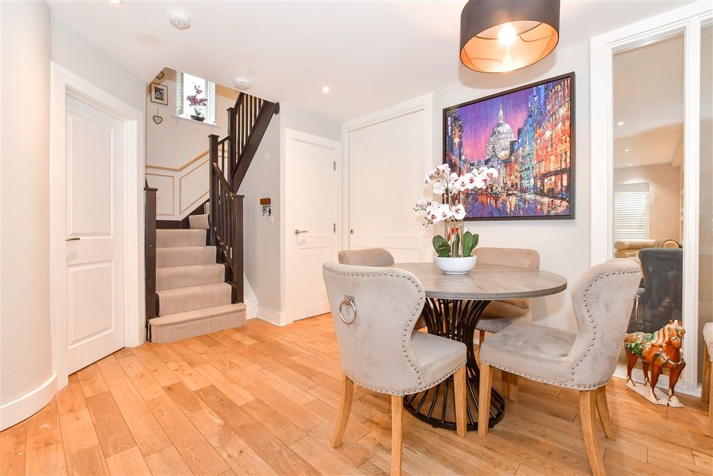 Property photo 3 of 17 Dining Room