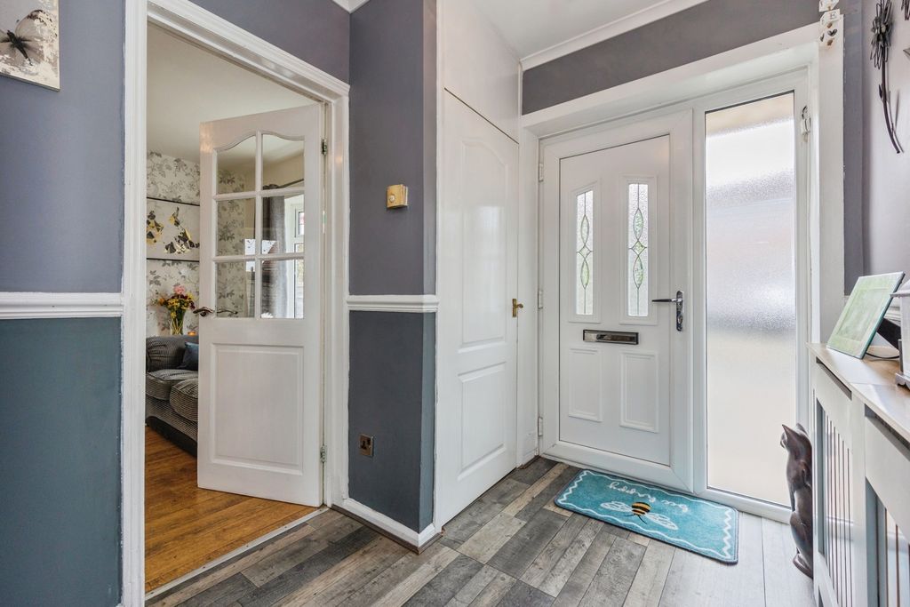 Property photo 2 of 27 Pbox-Img.Jpg