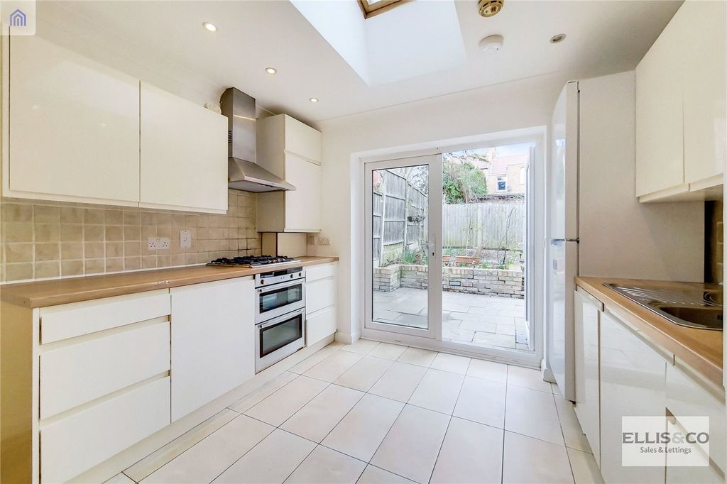 Property photo 1 of 12 Picture No. 06