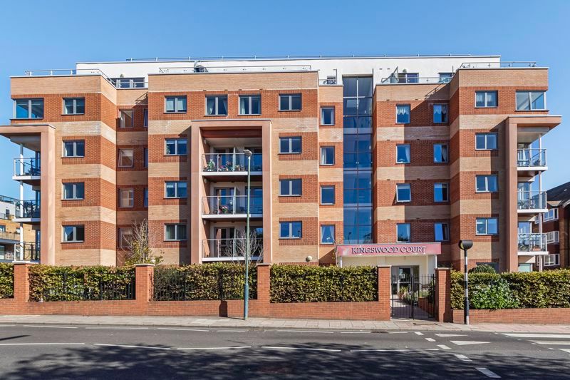 Property photo 1 of 16 External